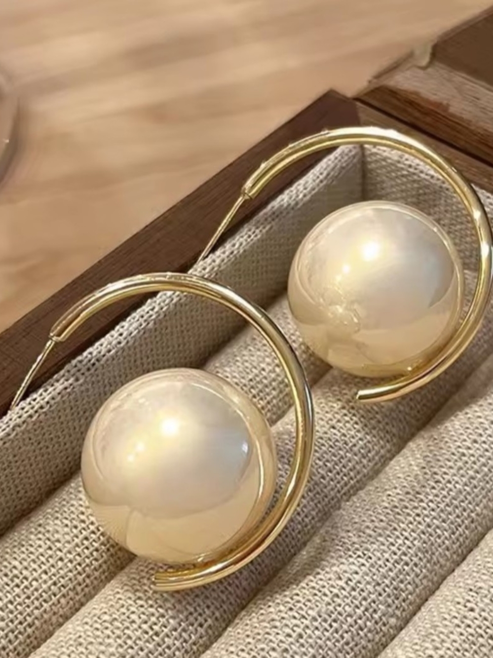 Gold Rhodium Hoop Earrings with Champagne Pearl
